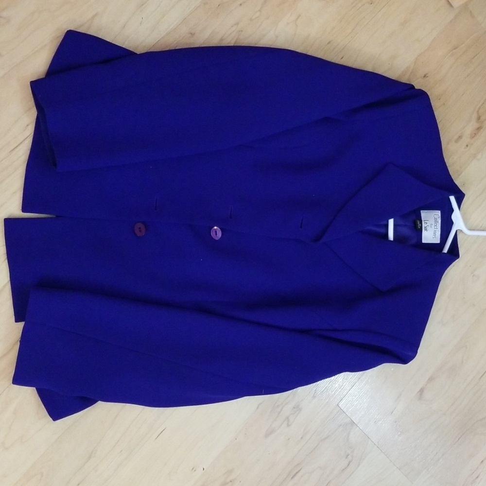 Beautiful rich Indigo Lesuit skirt suit.